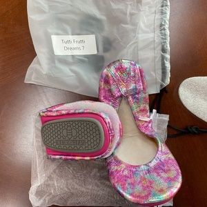 New Storehouse Flats Size 7